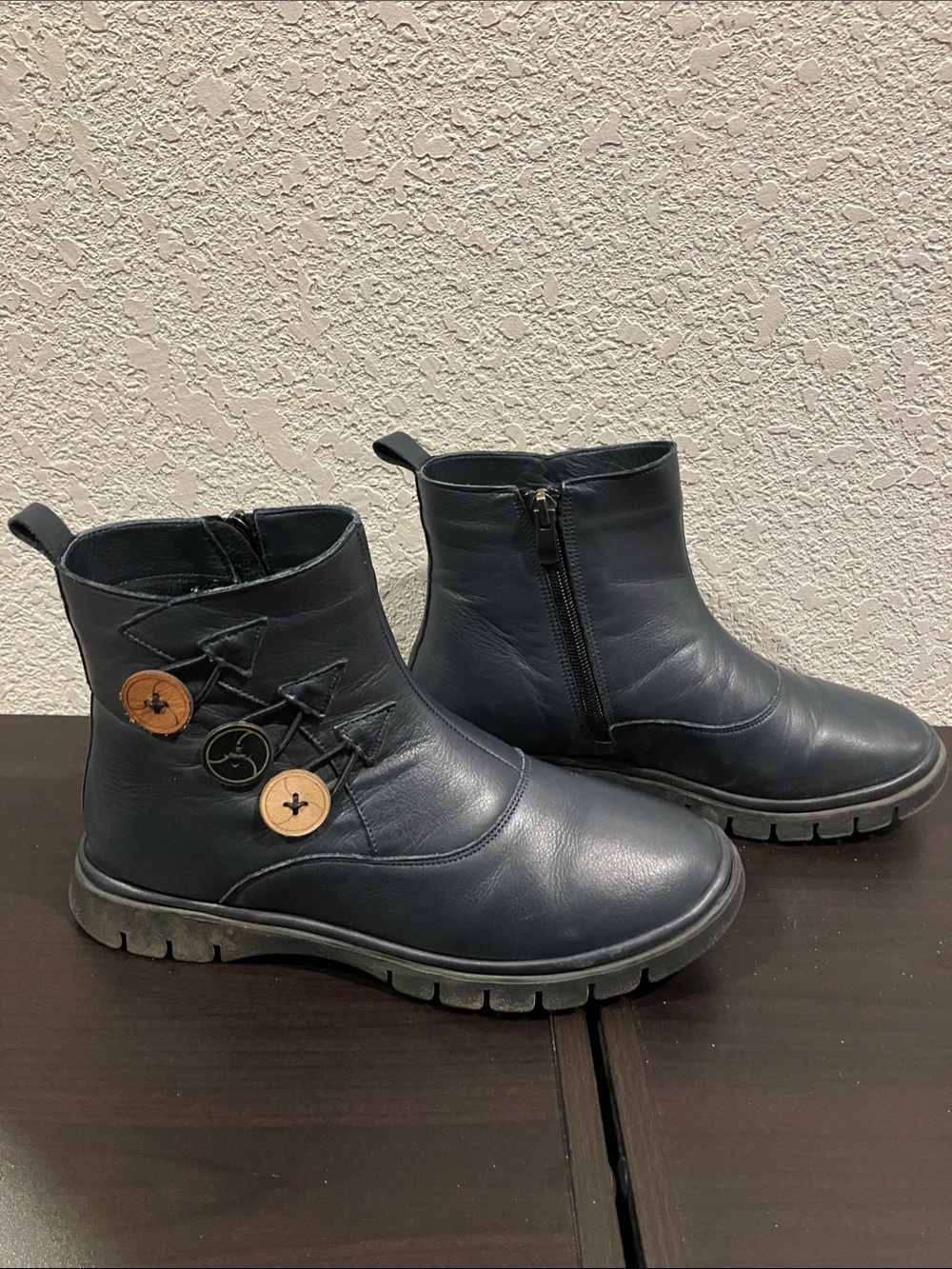 Walk with Me by Coldwater Creek Bisbee  Leathe Booties 36